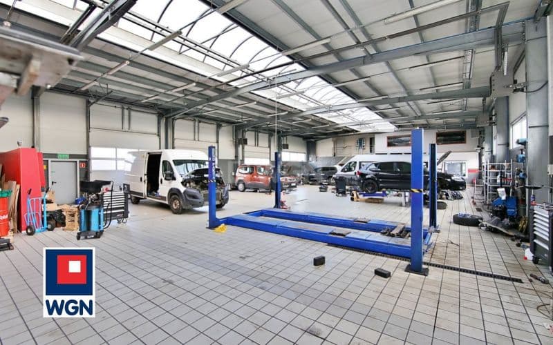 Nowoczesny kompleks motoryzacyjny - 2 salony, warsztat, biura 1896 m2 — zdjęcie 15