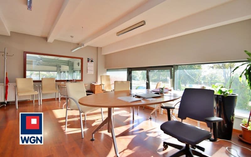 Nowoczesny kompleks motoryzacyjny - 2 salony, warsztat, biura 1896 m2 — zdjęcie 17