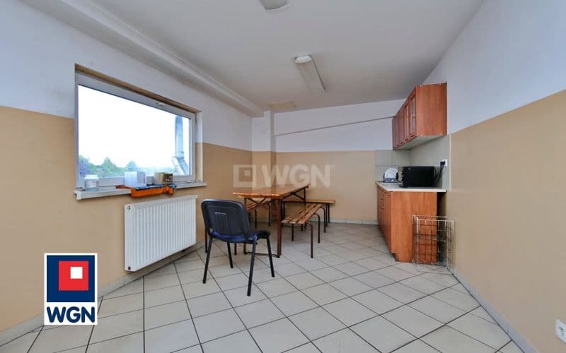 Nowoczesny kompleks motoryzacyjny - 2 salony, warsztat, biura 1896 m2 — zdjęcie 18