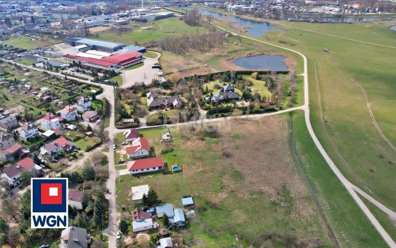 Działka z pozwoleniem na budowę i z fundamentem — zdjęcie 9