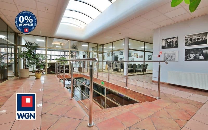 Nowoczesny Biurowiec na WYNAJEM — zdjęcie 2