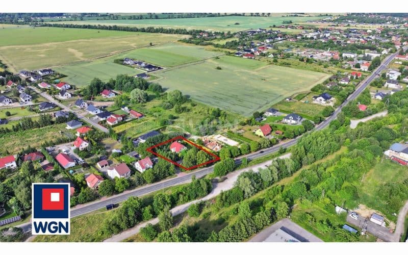 Dom z bajecznym ogrodem i garażem na 5 aut — zdjęcie 5