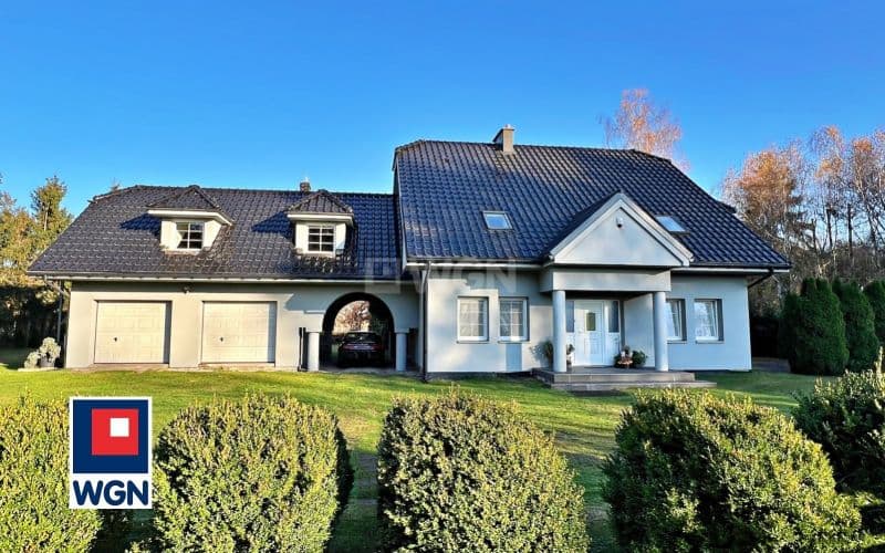 Komfortowy, przestronny dom z piękym ogrodem w Białczu pod Witnicą.