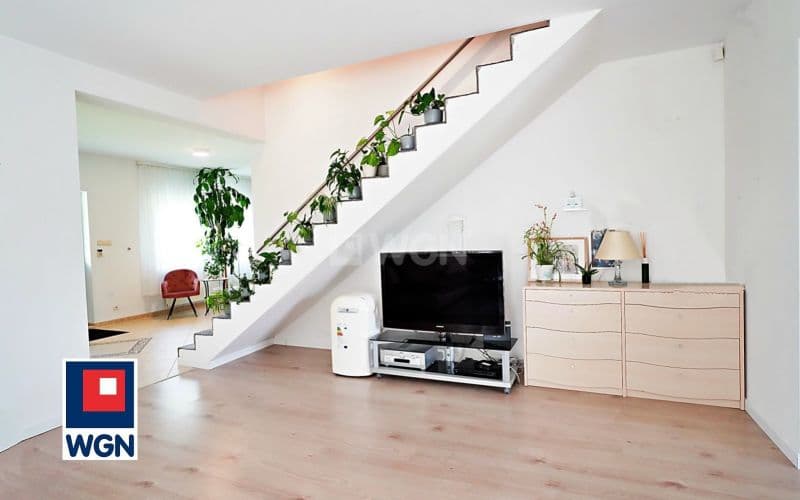 Komfortowy, przestronny dom z piękym ogrodem w Białczu pod Witnicą. — zdjęcie 9