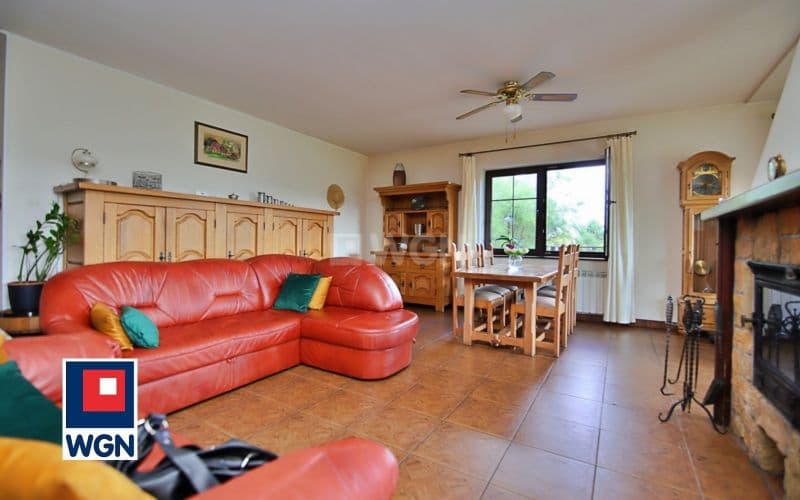 Bajeczny dom w okolicy lasów i jezior — zdjęcie 6