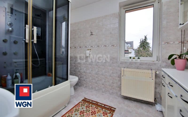 Atrakcyjny dom w cichej okolicy — zdjęcie 13