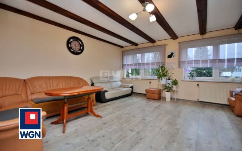 Atrakcyjny dom w cichej okolicy — zdjęcie 5