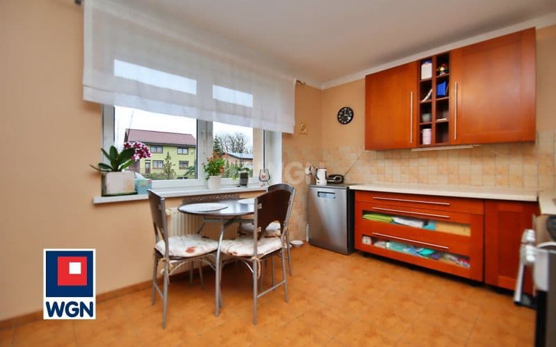 Atrakcyjny dom w cichej okolicy — zdjęcie 7