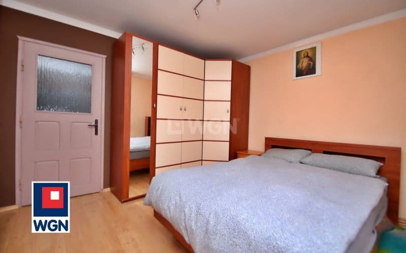 Atrakcyjny dom w cichej okolicy — zdjęcie 9