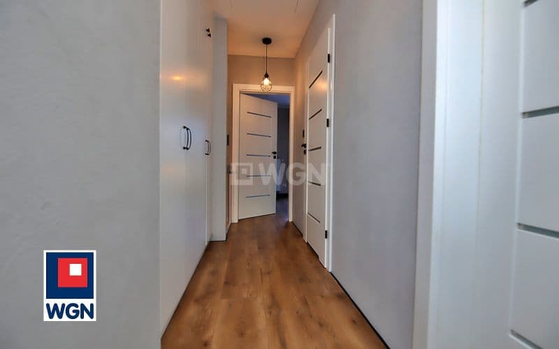 Nowoczesny szeregowiec | Bermudy | Gotowy do wprowadzenia — zdjęcie 12