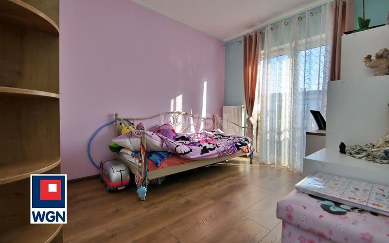 Nowoczesny szeregowiec | Bermudy | Gotowy do wprowadzenia — zdjęcie 13